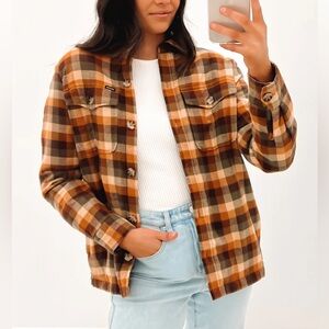 VOLCOM Polar Boobear Long Sleeve Bronze- Size Small- PreOwned